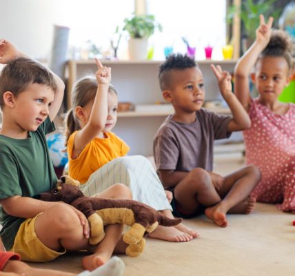 Les avantages des réseaux de crèches partenaires pour les familles et les enfants